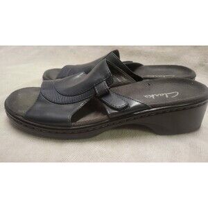 Pre-Owned Clarks Blue Size 8 Slip On Sandals